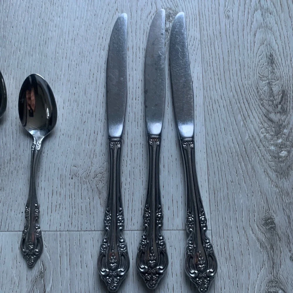 Oneida Community‎ Stainless Utensil Set